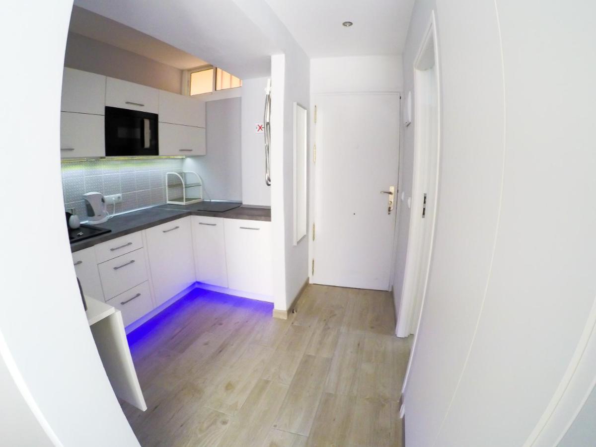 Casa De Locos Lägenhet Benalmádena Exteriör bild